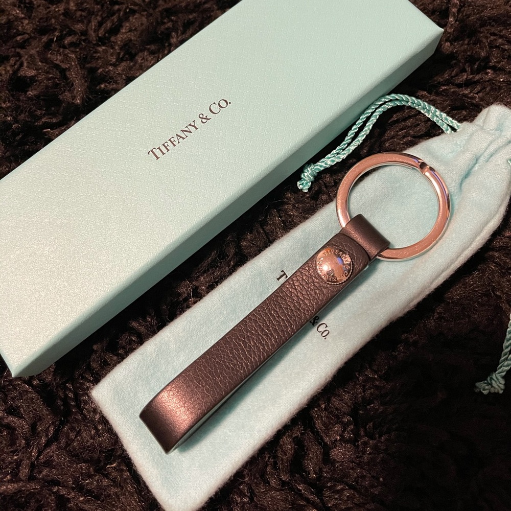 Tiffany & Co Snap Loop Keychain - Authentic